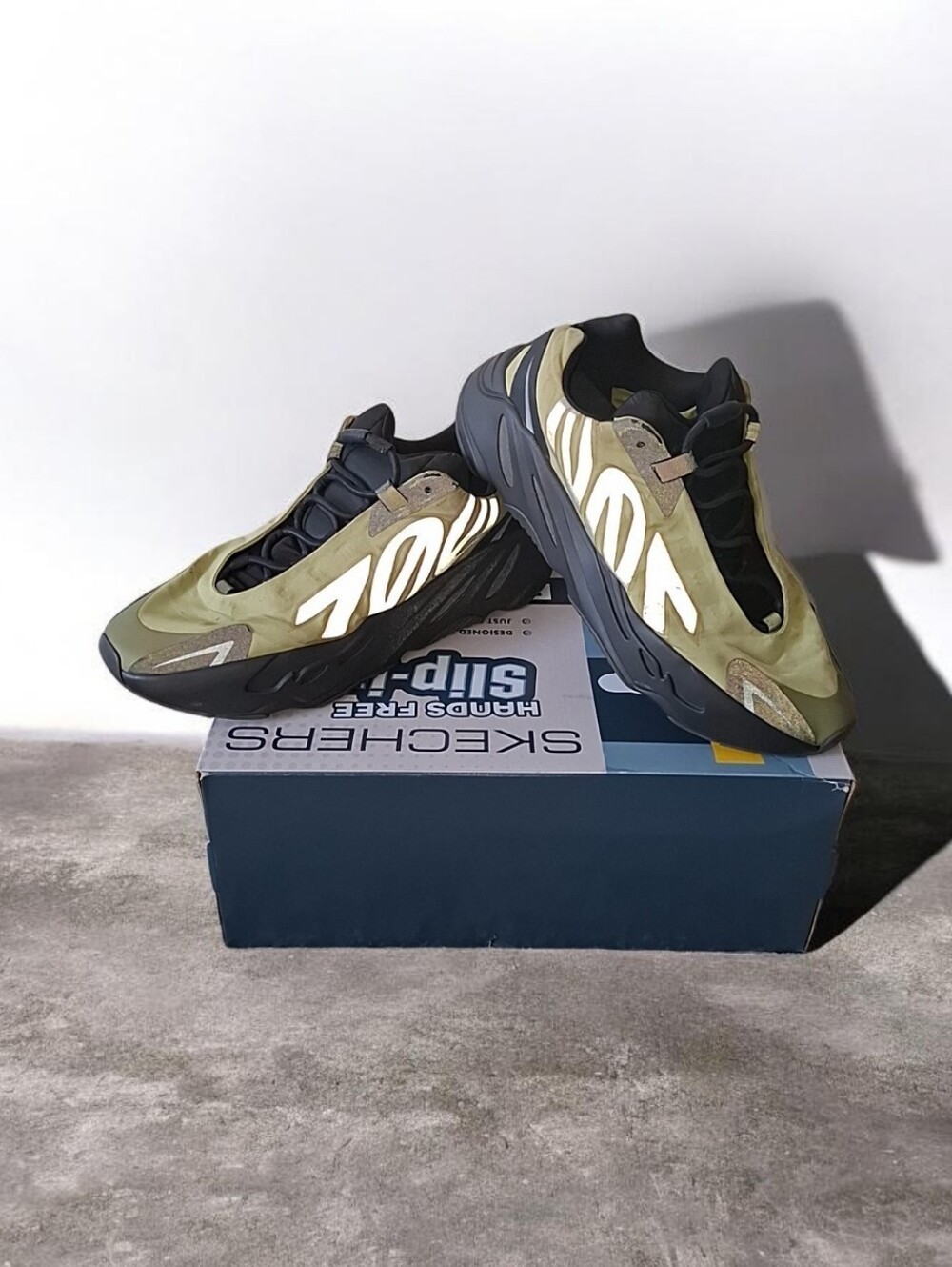 adidas Yeezy 700 Men’s Resin Green Reflective Runner Sneakers